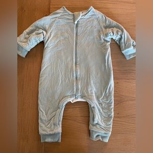 Kyte baby slumber suit in sage, size medium